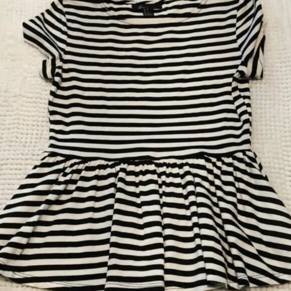 Forever 21 Striped Black White Peplum Blouse Size Med GUC #M-042 - Picture 3 of 4